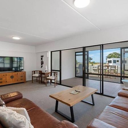 Beachfront Gem In Mount Maunganui Exterior foto